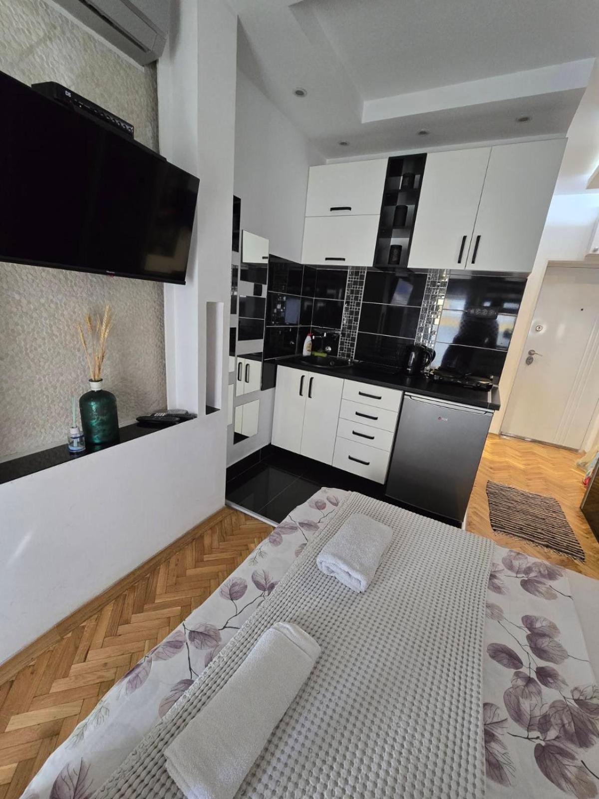 Arizona Apartment Нови Сад Екстериор снимка
